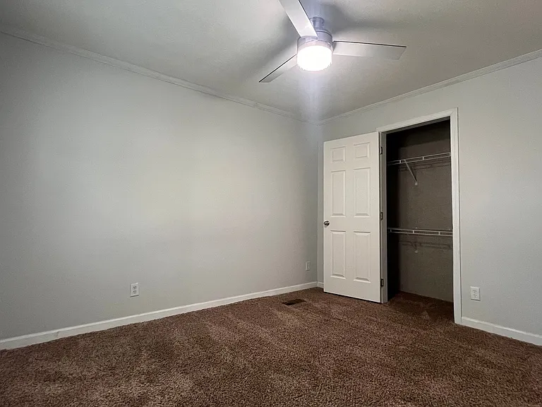 Cedar Terrace — Photo 9