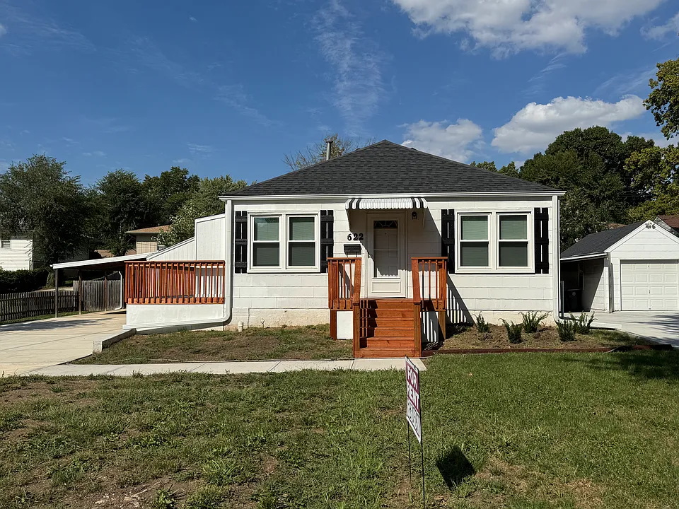 622 W 85th Ter