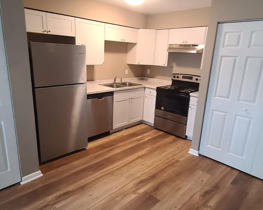 New EVERYTHING kitchen :)