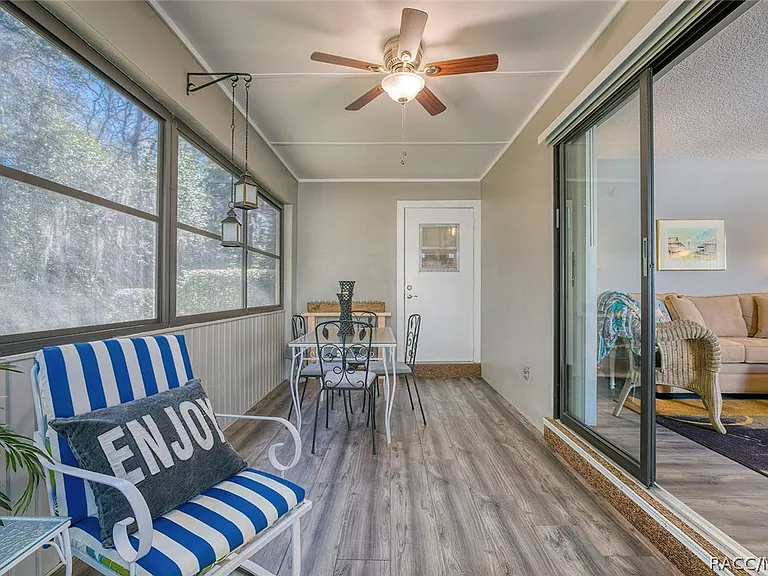 23 Dogwood Dr — Photo 35