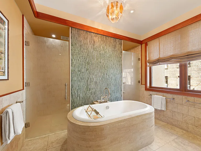152 Reade St — Photo 16