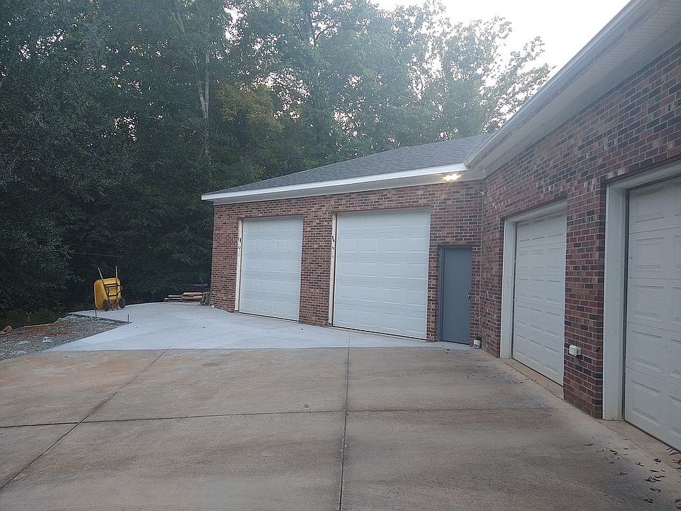 2nd image of 7605 Happy Hollow Dr