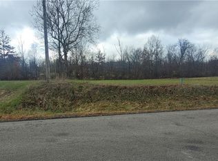 1129-1130 Cinnamon Dr, West Salem, OH
