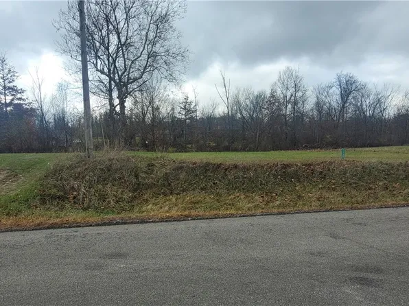 1129-1130 Cinnamon Dr, West Salem, OH 44287