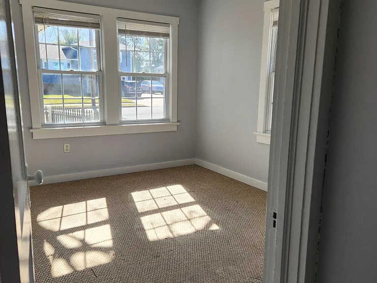 910 Wall Rd — Photo 5