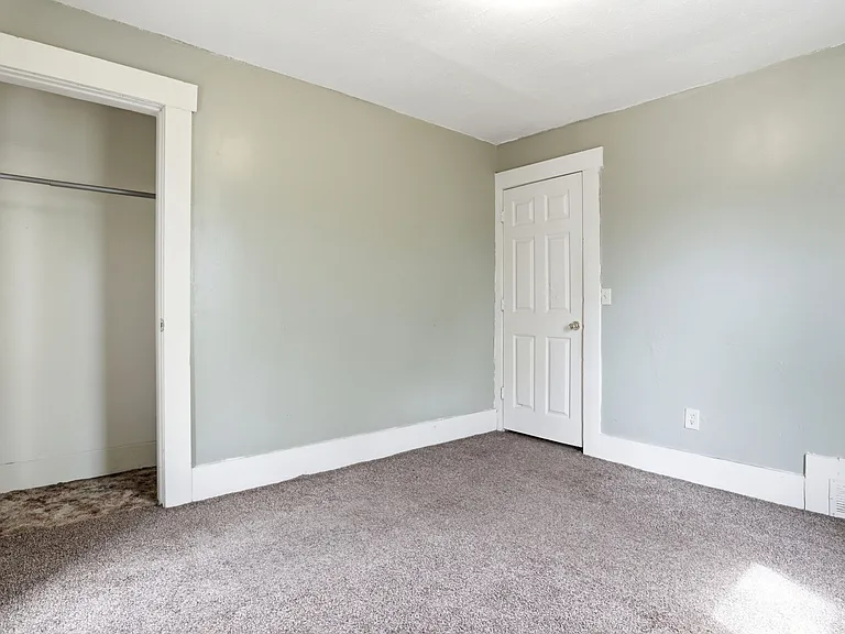 511 Edgewood Ave — Photo 16