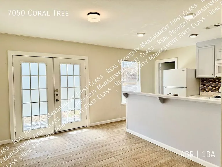 7050 Coral Tree Ln — Photo 5