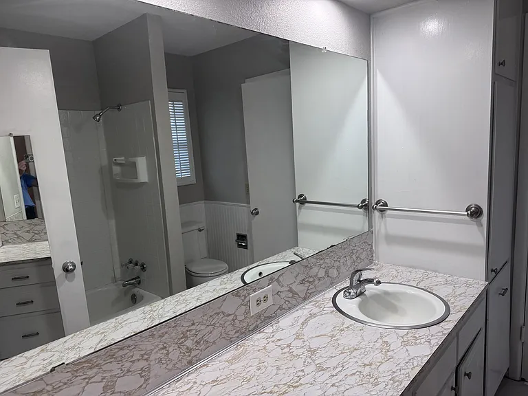 2118 Westbrook Ave — Photo 15