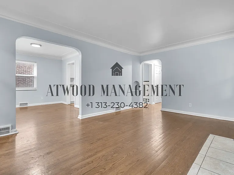 9755 Wayburn St — Photo 3
