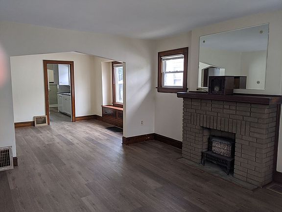 3rd image of 1221 Allendale Ave