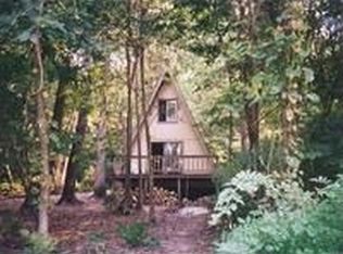 19 Burr Oaks Dr, Stockton, IL 61085