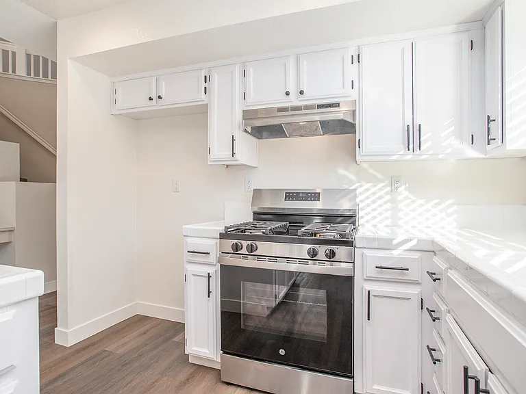 4686 Ford St — Photo 9