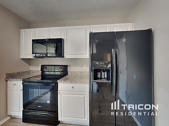 5th image of 1736 Dorset Dr