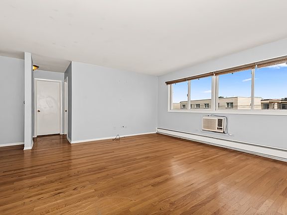 3rd image of 8203 Niles Center Rd APT 3C