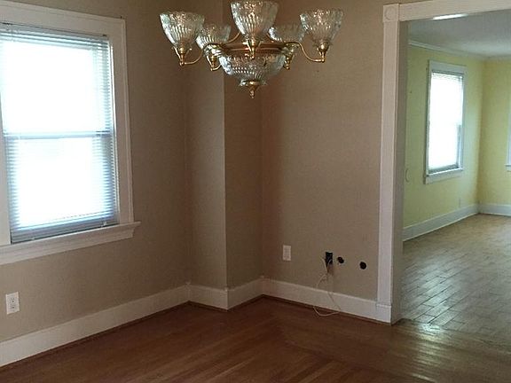 3rd image of 8407 Burns Ave