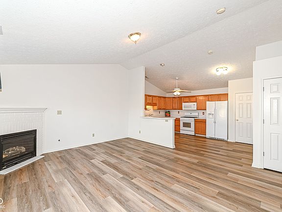 4th image of 3818 Gray Pond Ct