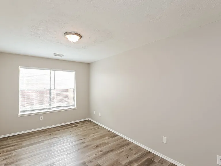 3306 Coldwater Canyon Ln — Photo 12