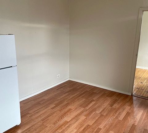 4th image of 465 Lenox Ave #4B