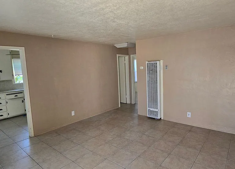 3435 E Terrace Ave — Photo 6