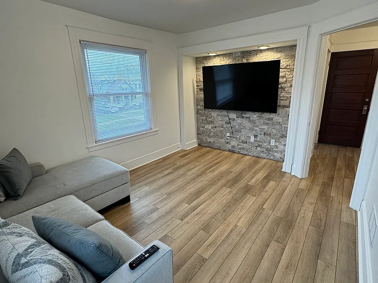 2129 Sunset Ave #2 — Photo 19