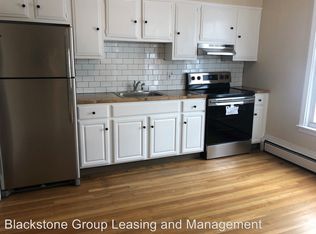 547 Academy Ave APT 4, Providence, RI 02908