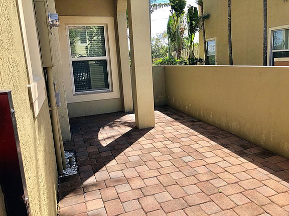 4th image of 298 Lake Monterey Cir