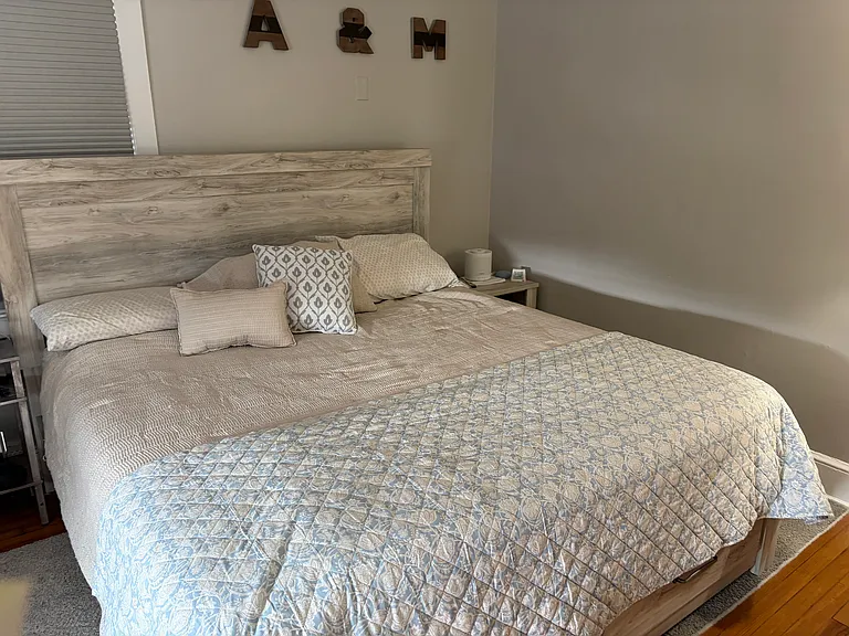 Higbie Ln — Photo 1