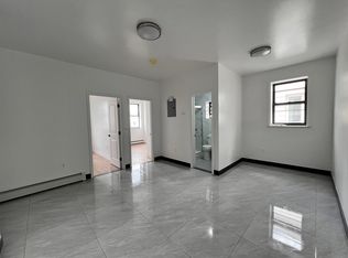 13 Bay 8th St #2R, Brooklyn, NY 11228