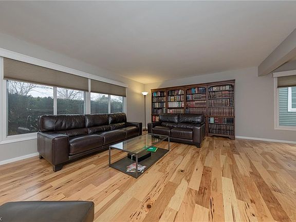 5th image of 2383 S Belvoir Blvd