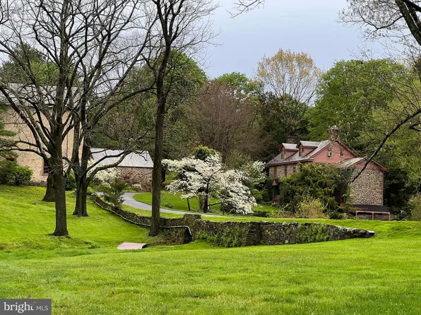 6766 Laurel Rd, New Hope, PA 18938