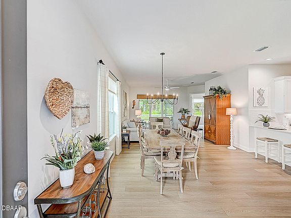 5th image of 88 Longridge Ln