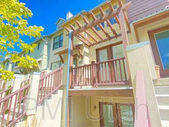 2nd image of 11392 S Okanogan Ln W