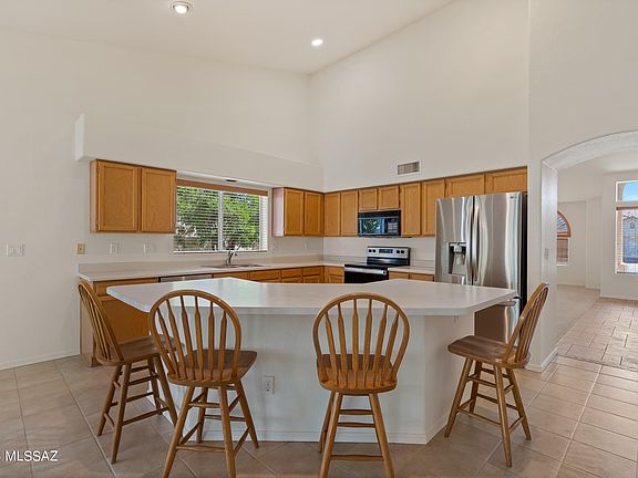 5th image of 9325 E Carmel Dr