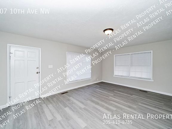 4th image of 507 10th Ave NW