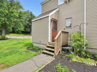 51 Brook St APT 4A, Naugatuck, CT 06770