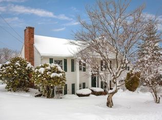 9 Hickory Ln, Methuen, MA 01844
