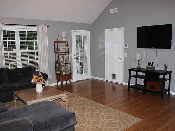 3rd image of 4000 Snowbird Dr