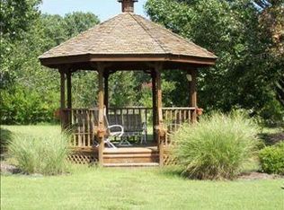 1511 Sawmill Rd, Edmond, OK 73034