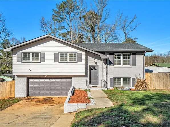 2662 Lowell Dr, Morrow, GA 30260