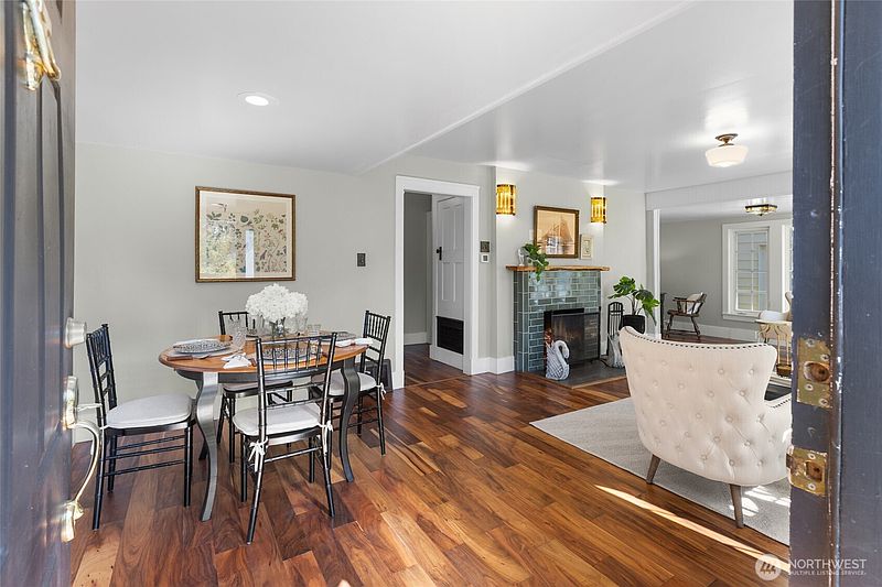 5th image of 1912 Gregory Way