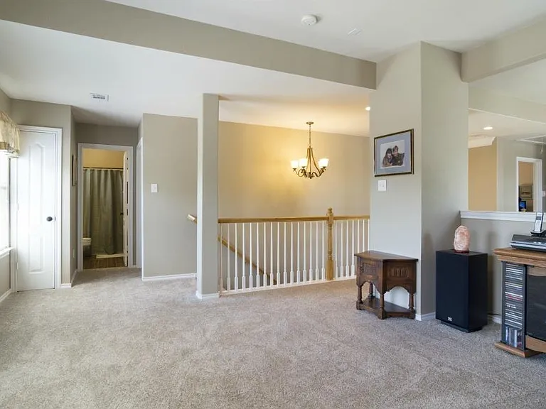 213 Longview Ct — Photo 23