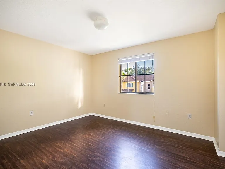 6051 SW 19th Pl — Photo 15