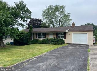 5 N Seasons Dr, Dillsburg, PA 17019