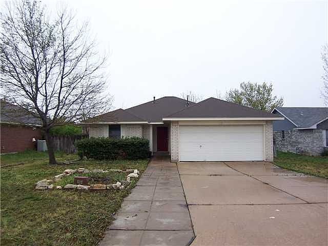 1st image of 512 Clearcreek Dr