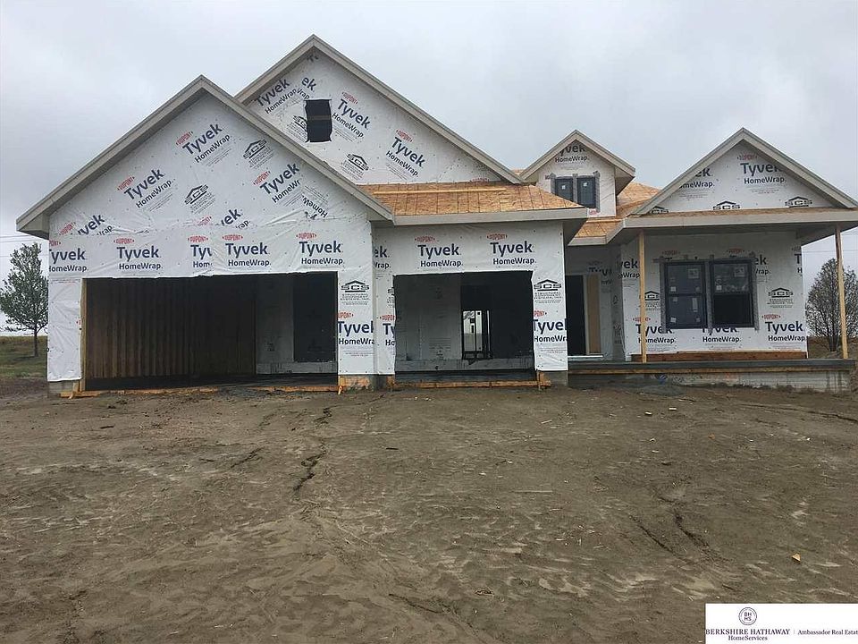 2nd image of 21730 Blaine St