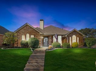 3241 David Dr, Hurst, TX 76054
