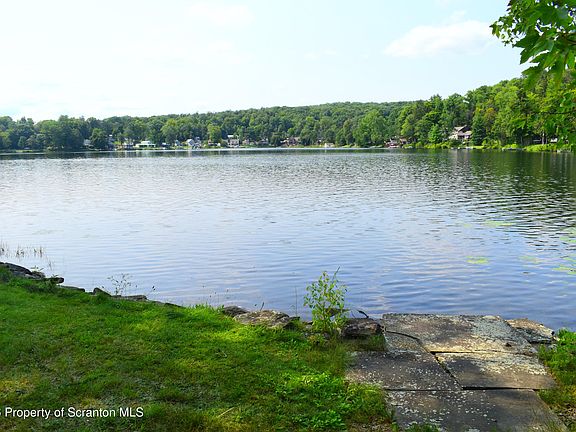 2nd image of 199 Southpoint Rd