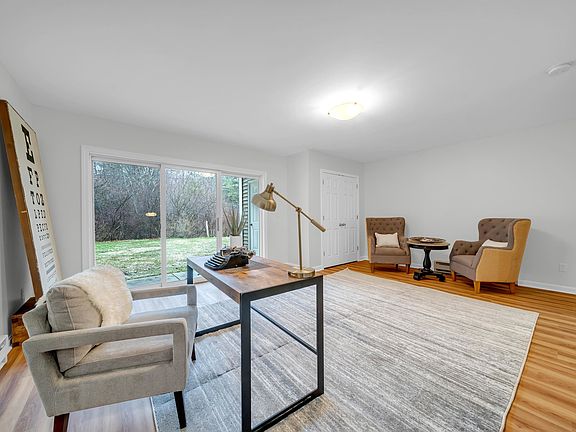 4th image of 131 Court Street #17