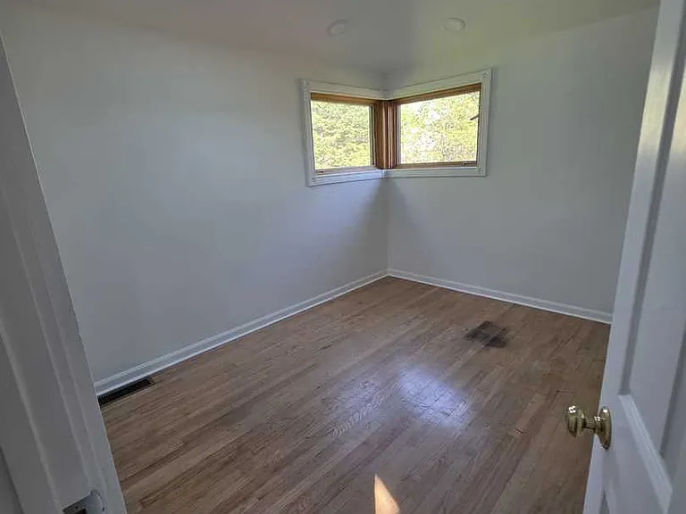 20831 N Maple Ct — Photo 11