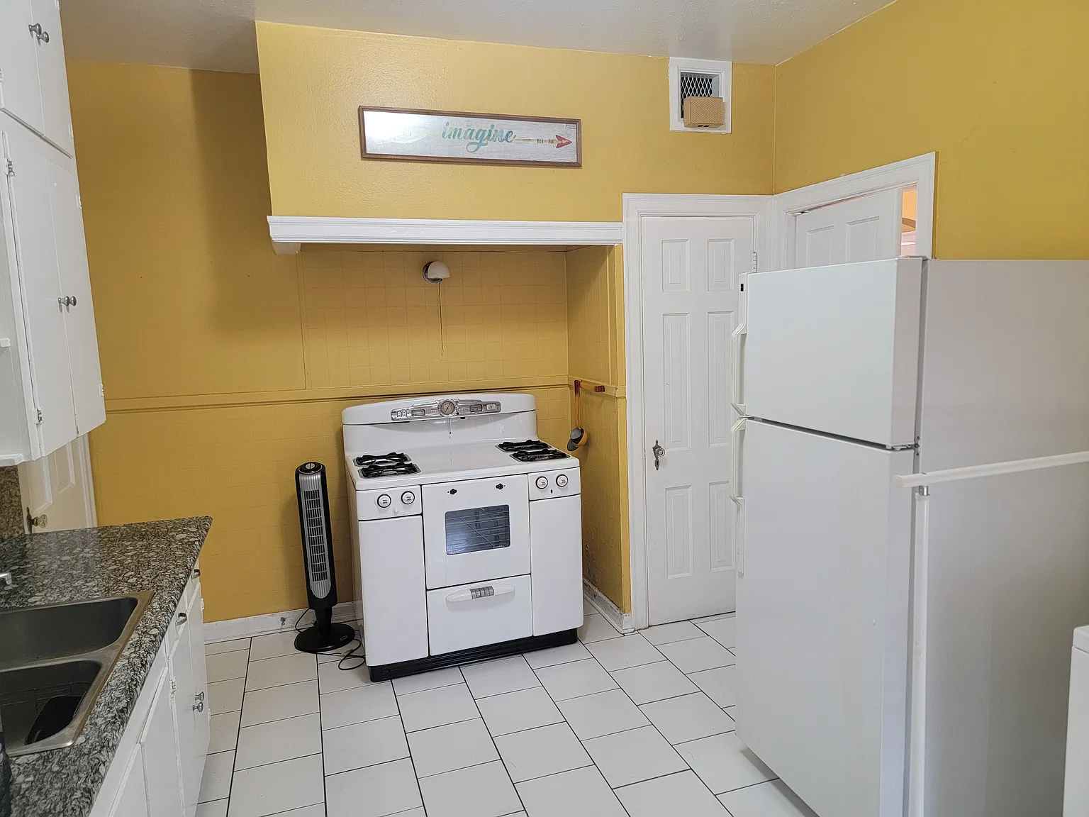2 bed, 1300 sqft, $1,475 — Photo 3